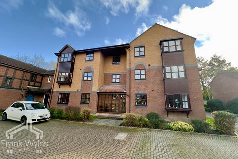 Gilderdale Court, Lytham 3 bed apartment for sale