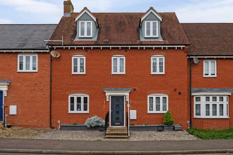 Aylesbury,  HP19,  Buckinghamshire, ... 5 bed terraced house for sale