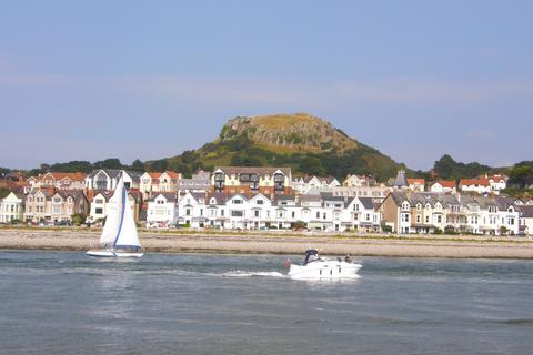 Deganwy Road, Deganwy LL31 2 bed apartment for sale