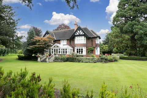 Mill Lane West, Brough 7 bed detached house for sale