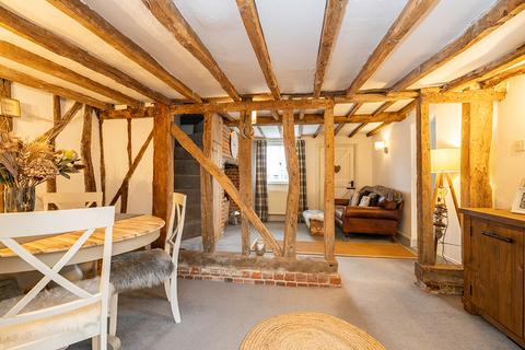 High Street, Ingatestone CM4 2 bed semi