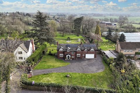 London Road, Woore, CW3 6 bed detached house for sale