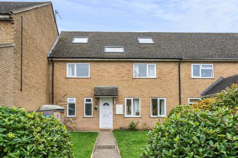 5 bedroom terraced house for sale