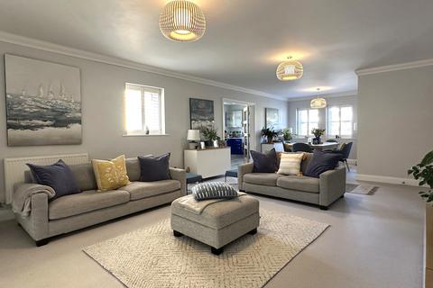 Deganwy Quay, Deganwy LL31 2 bed apartment for sale