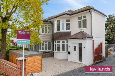 Halstead Road, London 2 bed end of terrace house for sale