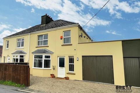 Newtown Road, Hook, Haverfordwest... 3 bed semi