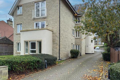 Bradford Road, Brighouse, HD6 4AD 2 bed apartment for sale