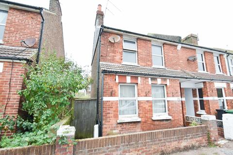 Bexhill Road, Eastbourne BN22 3 bed end of terrace house for sale