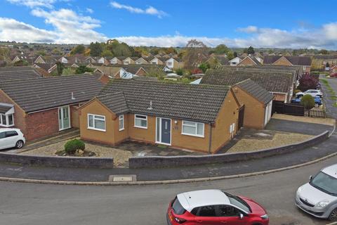 Long Grey, Fleckney, Leicestershire 2 bed detached bungalow for sale