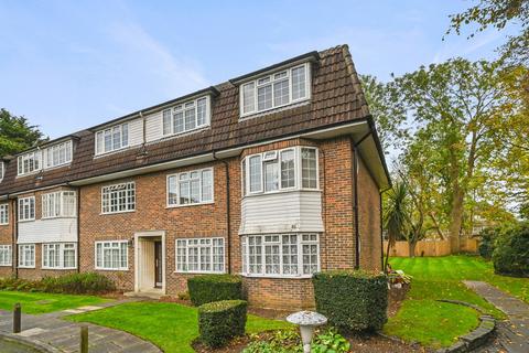 London Road, Cheam, SM3 2 bed apartment for sale