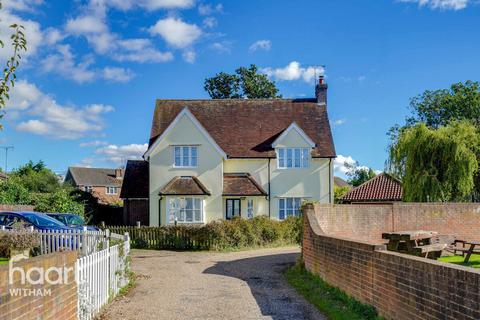 Station Road, Tiptree 3 bed detached house for sale