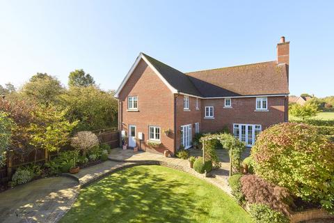 Meadow Lane, Newmarket CB8 5 bed detached house for sale