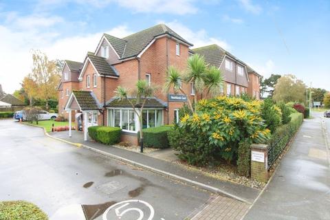 Beaulieu Road, Southampton SO45 2 bed retirement property for sale