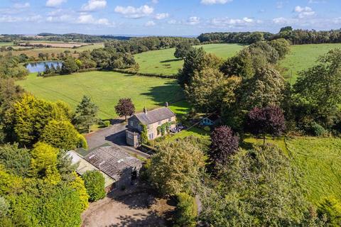 Harrogate HG3 4 bed detached house for sale