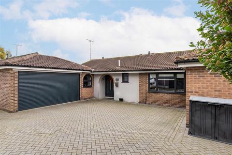 School Lane, Derby DE74 4 bed detached bungalow for sale