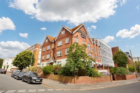 St. Leonards Road, Eastbourne 1 bed flat for sale