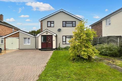 5 bedroom link detached house for sale