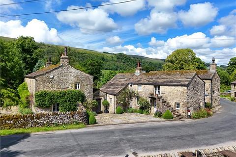 Starbotton, Skipton, North Yorkshire... 5 bed detached house for sale