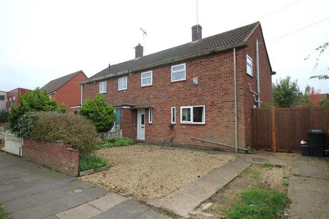 Western Avenue, Peterborough 3 bed semi