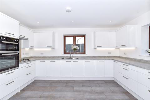 Redwall Lane, Linton, Maidstone, Kent 3 bed detached house for sale