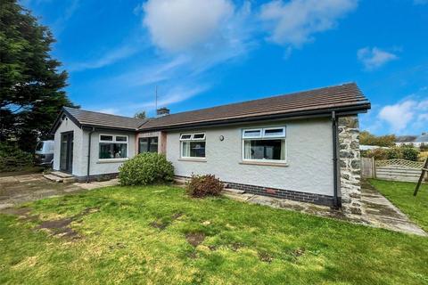 Burton, Milford Haven, Pembrokeshire... 3 bed bungalow for sale