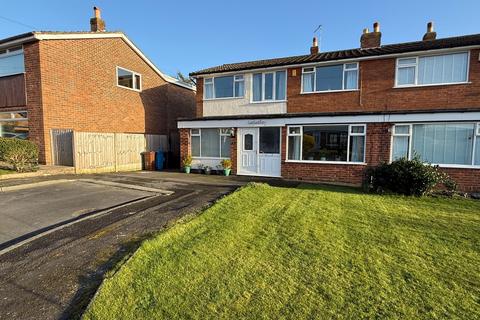 5 bedroom semi-detached house for sale