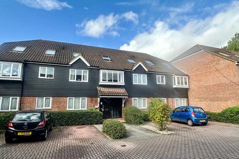 The Meadows, Sawbridgeworth, CM21 2 bed apartment for sale