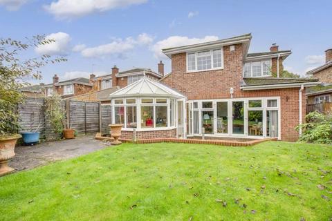 4 bedroom link detached house for sale