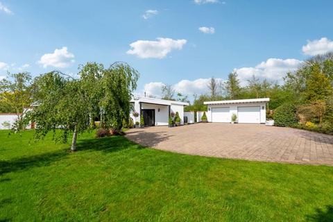 4 bedroom detached bungalow for sale