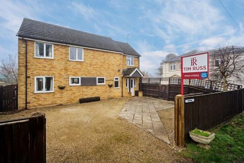 Chestnut Way, Princes Risborough HP27 3 bed detached house for sale