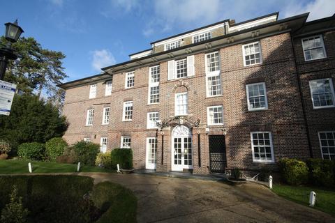 Park Lawn, Farnham Royal SL2 2 bed apartment for sale