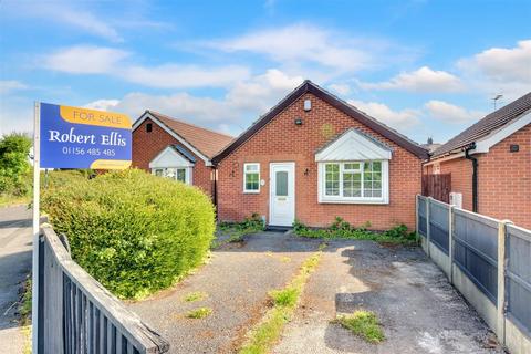 St. Andrews Close, Nottingham 2 bed detached bungalow for sale