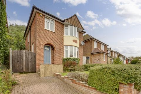 Hylton Road, High Wycombe HP12 3 bed detached house for sale