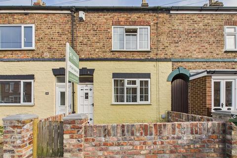 St Johns Walk, Bridlington 2 bed terraced house for sale