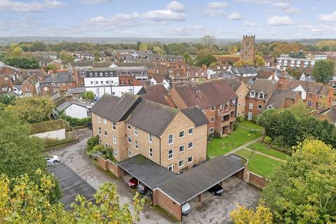 Fryerning Lane, Ingatestone 1 bed apartment for sale