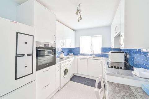 Church Lane, Hendon, London, NW4 2 bed flat for sale