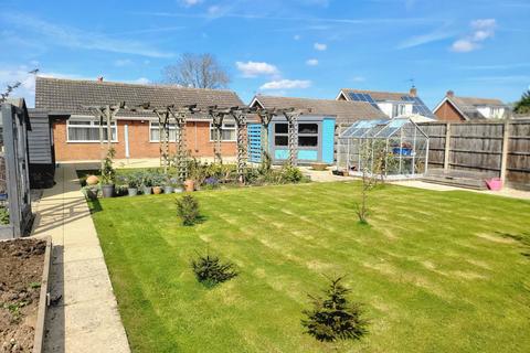 Sea Road, Skegness PE24 4 bed detached bungalow for sale