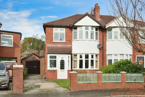 Ashbourne Avenue, Greater Manchester SK8 3 bed semi