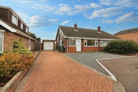 Rooktree Way, Haynes, Bedford, MK45 2 bed bungalow for sale