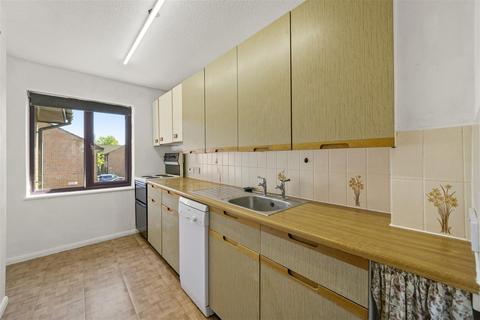 Betjeman Close, Pinner HA5 2 bed retirement property for sale