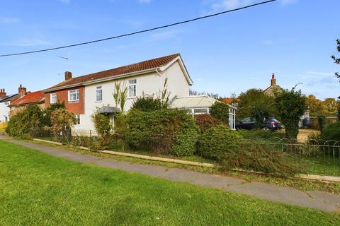 Low Road, King's Lynn PE33 3 bed detached house for sale