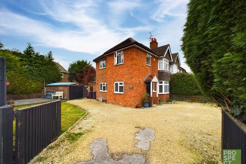 Park Lane, Tilehurst, Reading... 3 bed semi