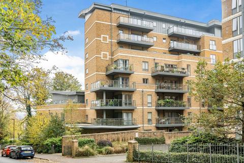 Sylvan Hill, Crystal Palace 2 bed flat for sale