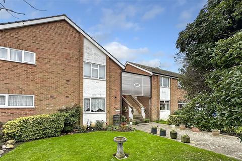 Manor Court, Barnsite Close... 2 bed apartment for sale