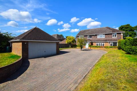 Battle Hill, Battle 5 bed detached house for sale