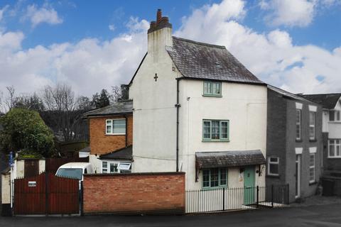 Humberstone Drive, Humberstone... 3 bed semi