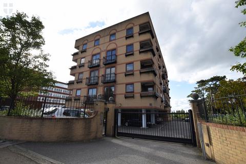 Chiltern House, Oxford Road... 2 bed flat for sale