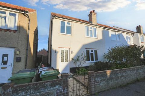 Pine Grove, Sheringham 3 bed semi