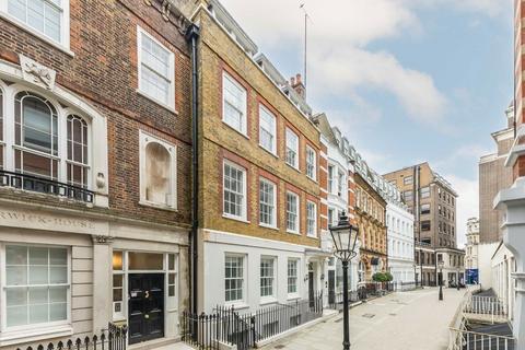 Warwick Court, London WC1R 2 bed flat for sale