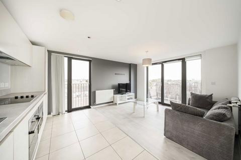 Hammersley Road, London E16 2 bed flat for sale